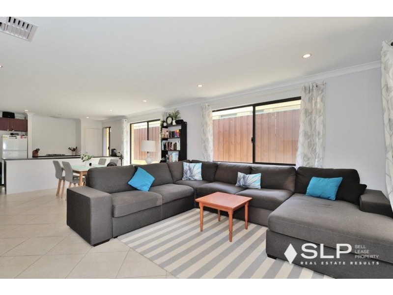 34 Birchmore Gardens, Ellenbrook WA 6069