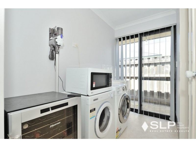 34 Birchmore Gardens, Ellenbrook WA 6069