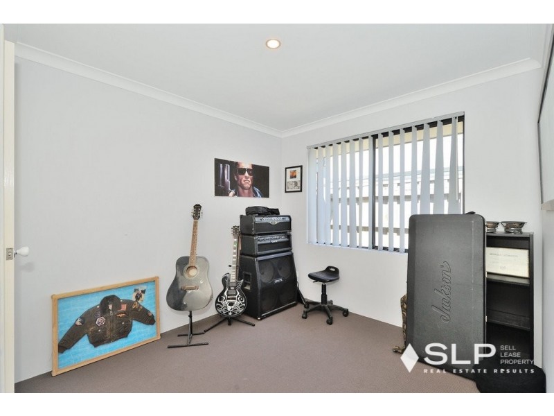 34 Birchmore Gardens, Ellenbrook WA 6069