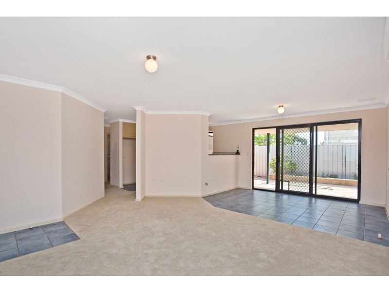 4/11 Crocker Way, Innaloo WA 6018