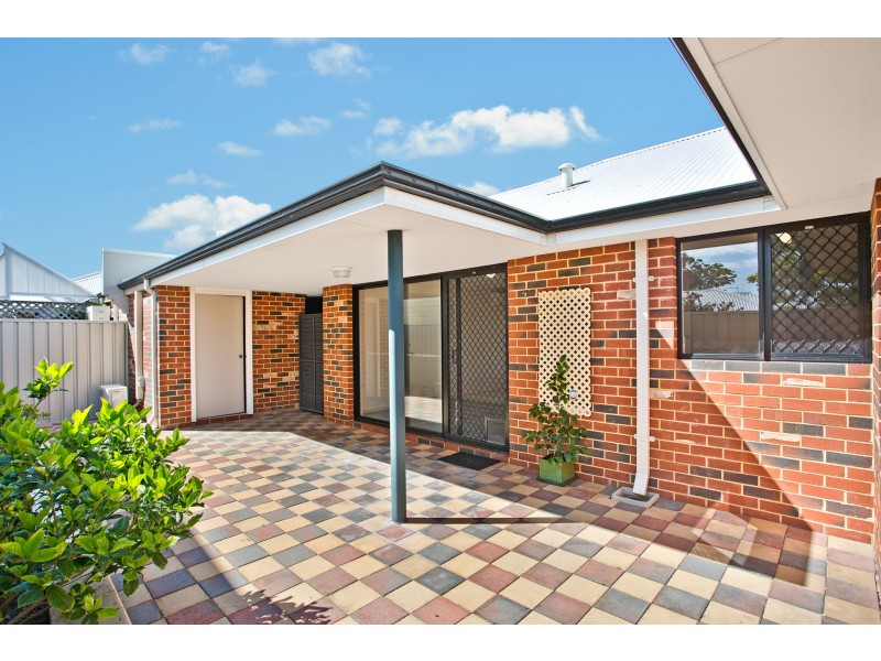 4/11 Crocker Way, Innaloo WA 6018