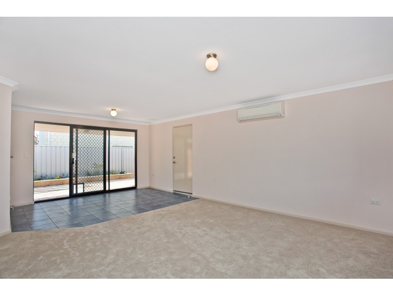 4/11 Crocker Way, Innaloo WA 6018