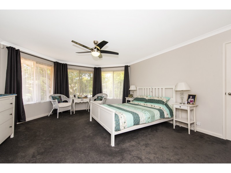 11 Sandringham Promenade, Canning Vale WA 6155