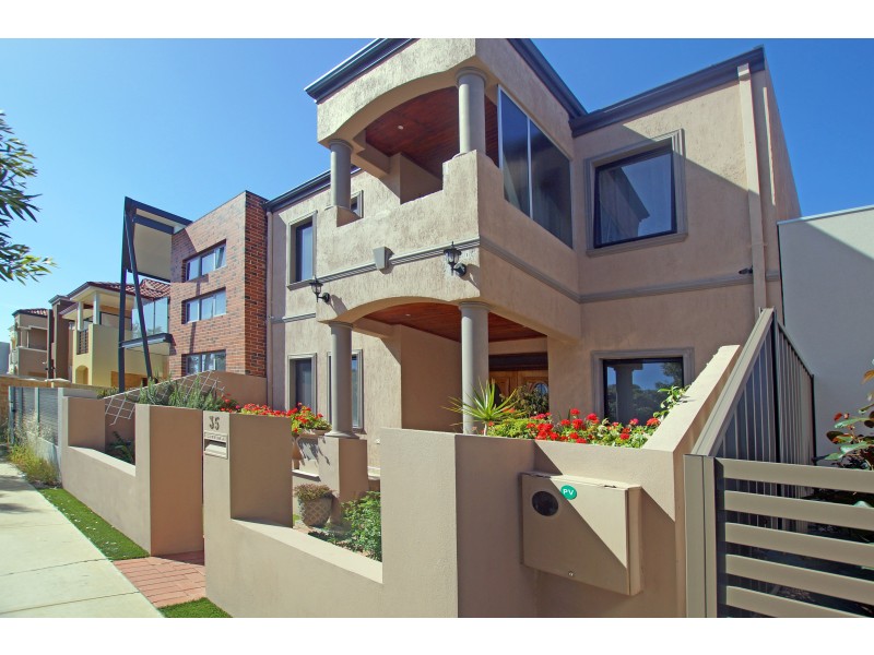 35 Ashbury Crescent, Mirrabooka WA 6061