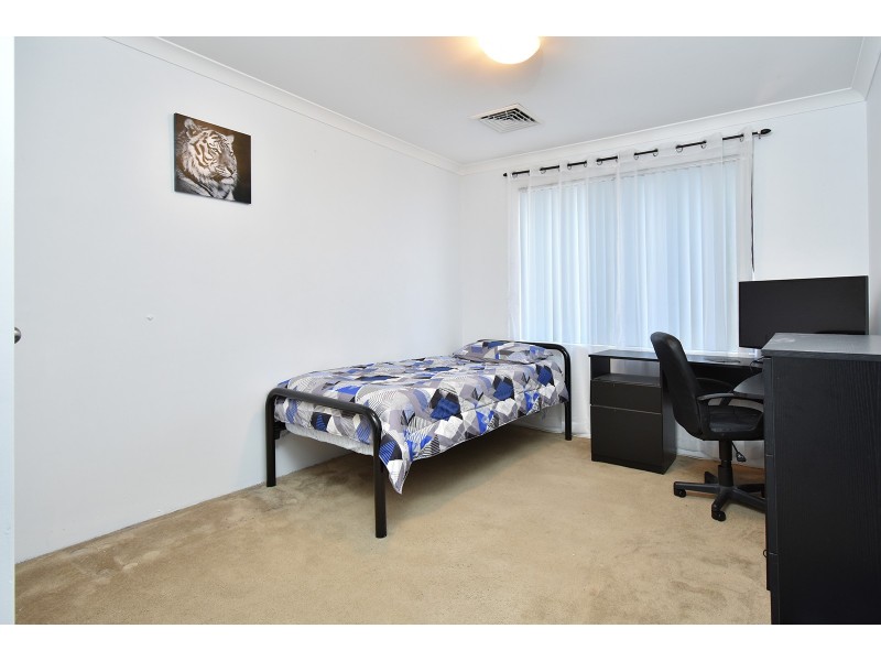 27 Kensington Way, Pearsall WA 6065