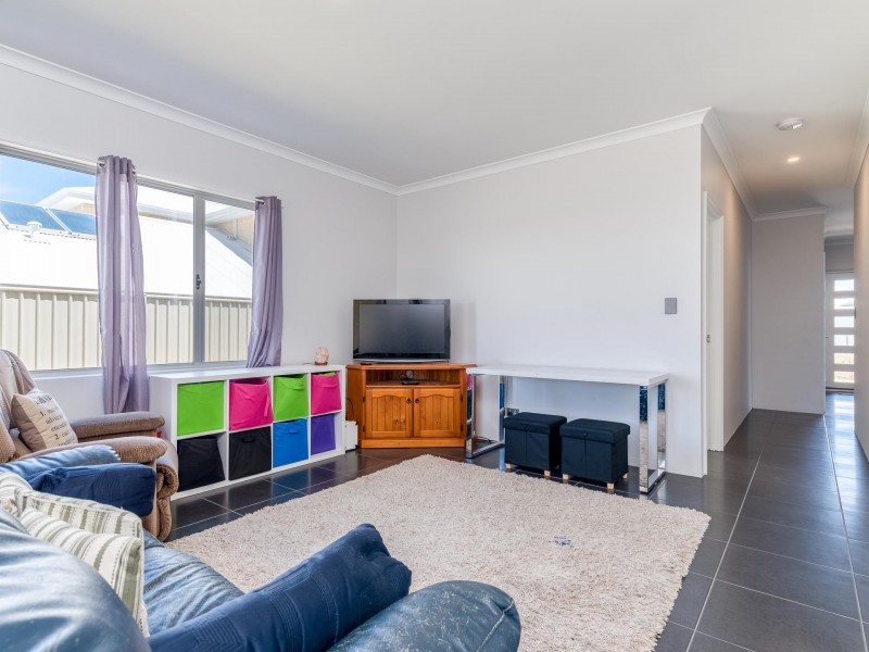 27 Cuttlefish Street, Yanchep WA 6035