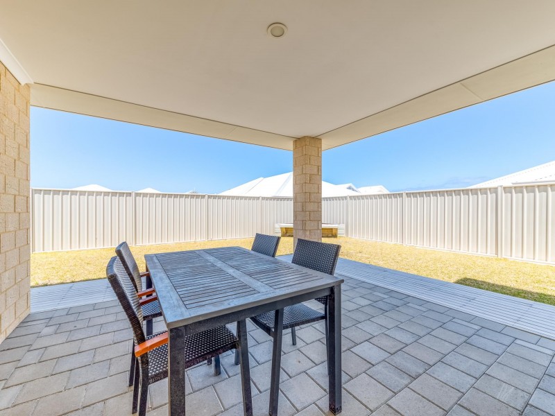 27 Cuttlefish Street, Yanchep WA 6035