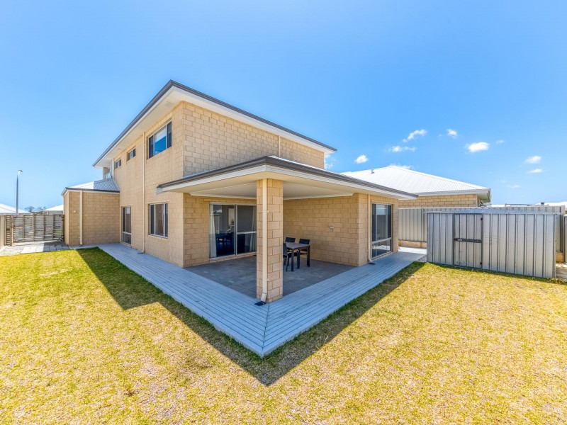 27 Cuttlefish Street, Yanchep WA 6035