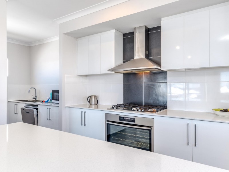 27 Cuttlefish Street, Yanchep WA 6035