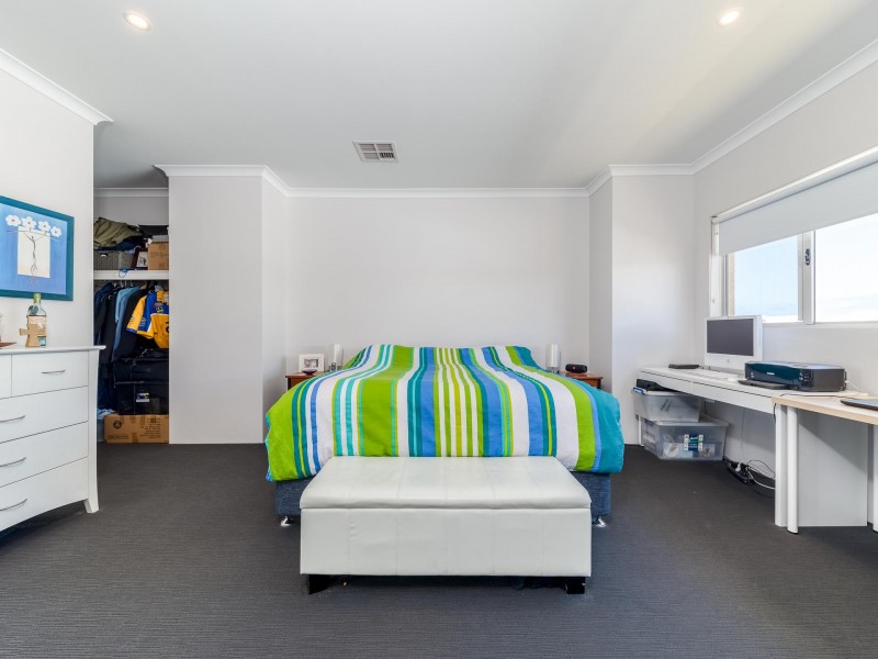 27 Cuttlefish Street, Yanchep WA 6035