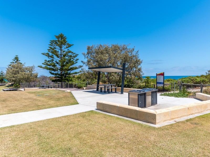 27 Cuttlefish Street, Yanchep WA 6035