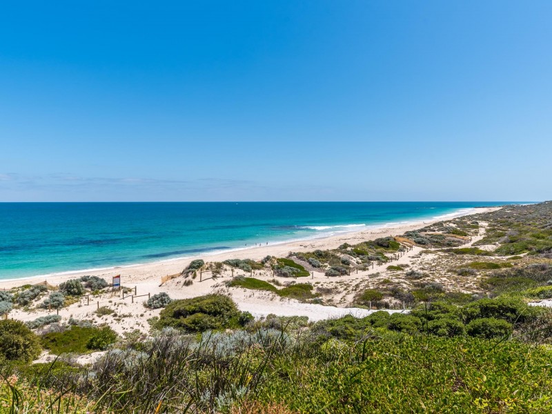 27 Cuttlefish Street, Yanchep WA 6035