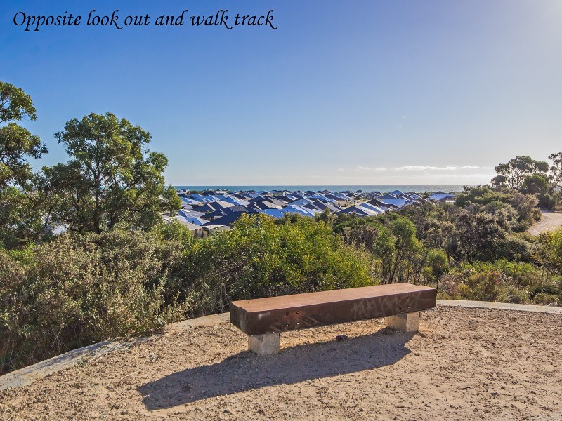 21 Arawatta Loop, Madora Bay WA 6210