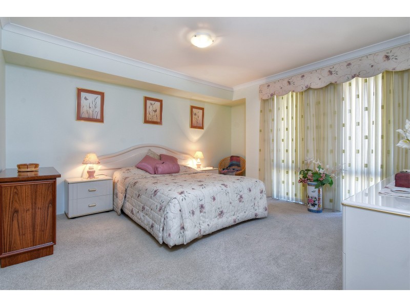 137 Shiraz Boulevard, Pearsall WA 6065