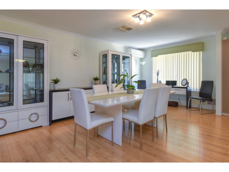 137 Shiraz Boulevard, Pearsall WA 6065