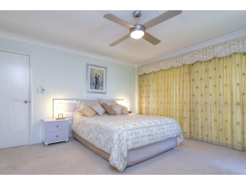 137 Shiraz Boulevard, Pearsall WA 6065