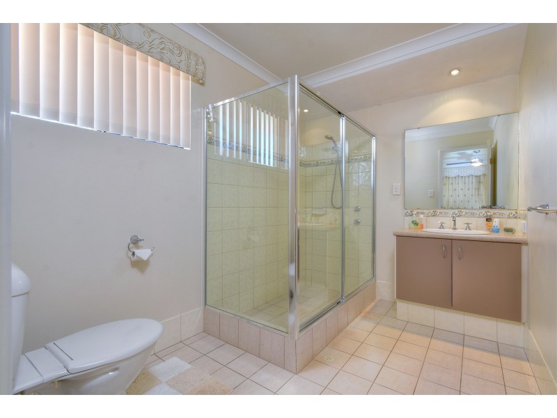 137 Shiraz Boulevard, Pearsall WA 6065