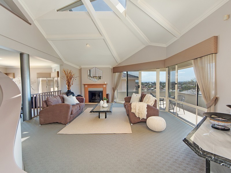 8 Saw Road, Kardinya WA 6163
