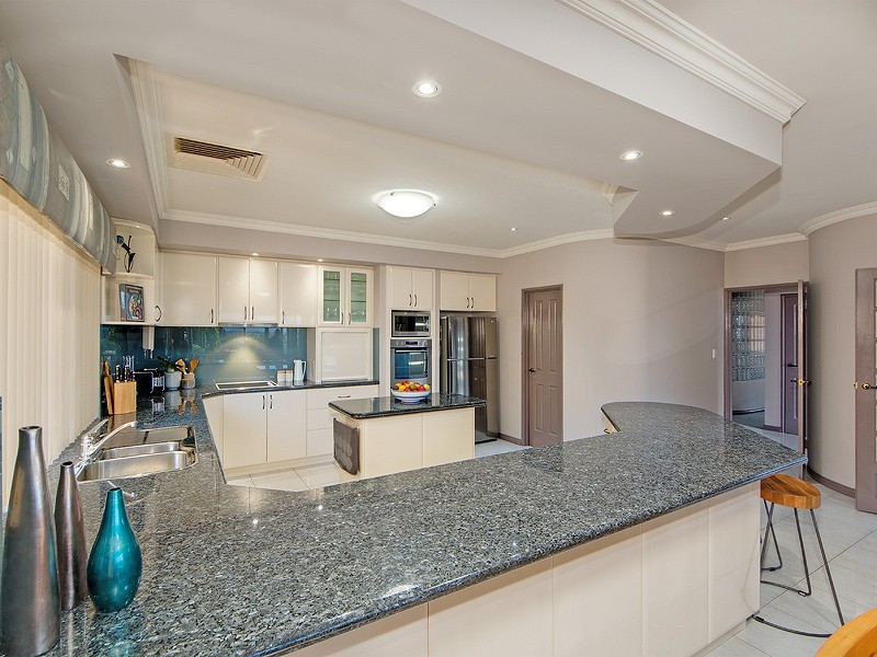 8 Saw Road, Kardinya WA 6163