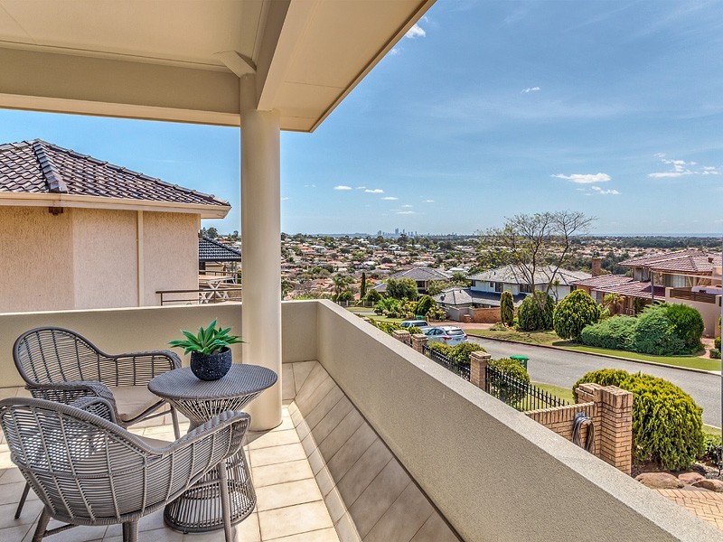 8 Saw Road, Kardinya WA 6163