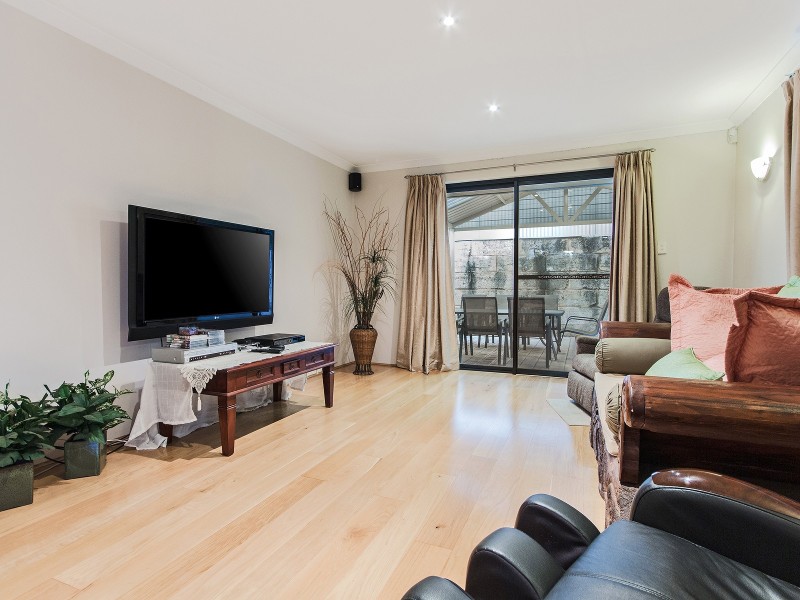 26 McKenzie Corner, Bertram WA 6167