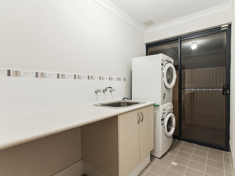 26 McKenzie Corner, Bertram WA 6167