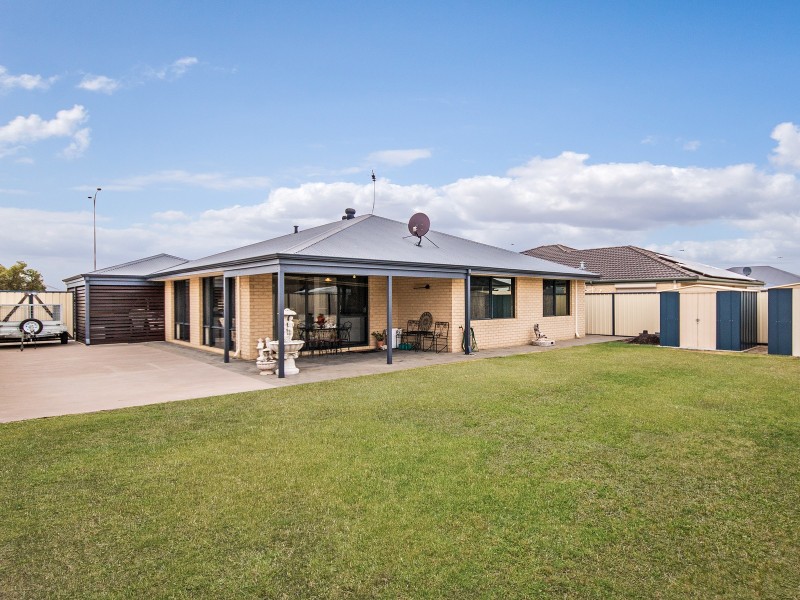 21 John Forrest Circuit, Bertram WA 6167