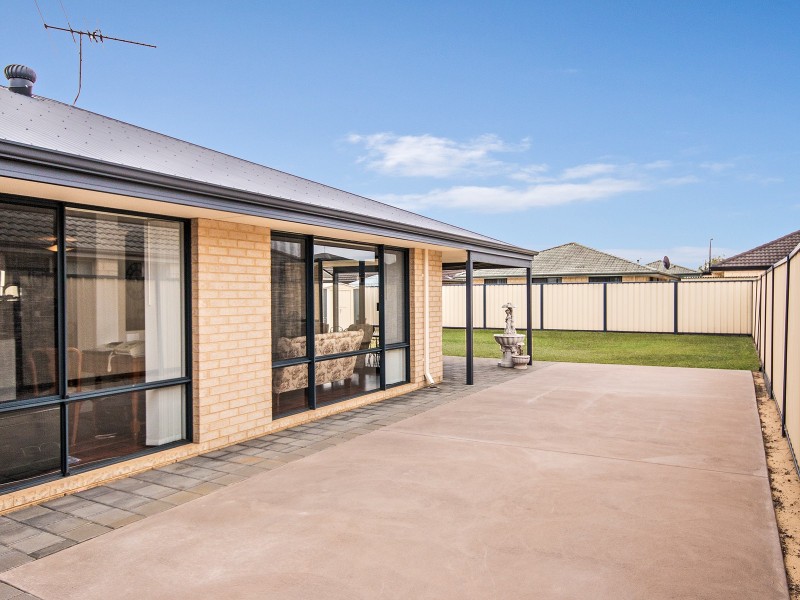 21 John Forrest Circuit, Bertram WA 6167