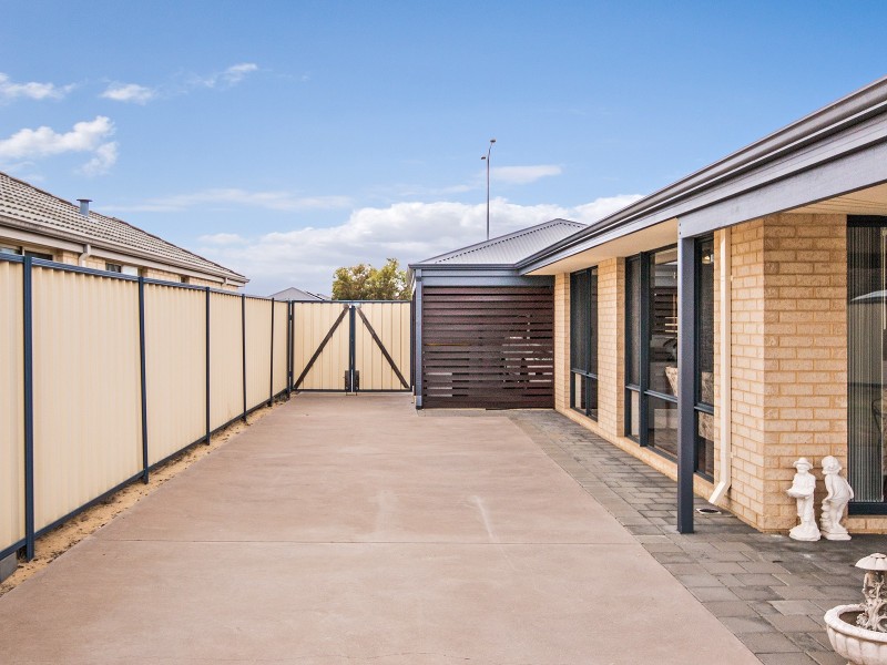 21 John Forrest Circuit, Bertram WA 6167