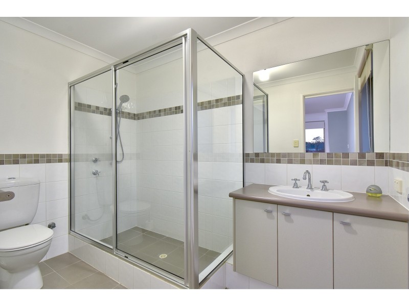 22 Willeroo Chase, Carramar WA 6031