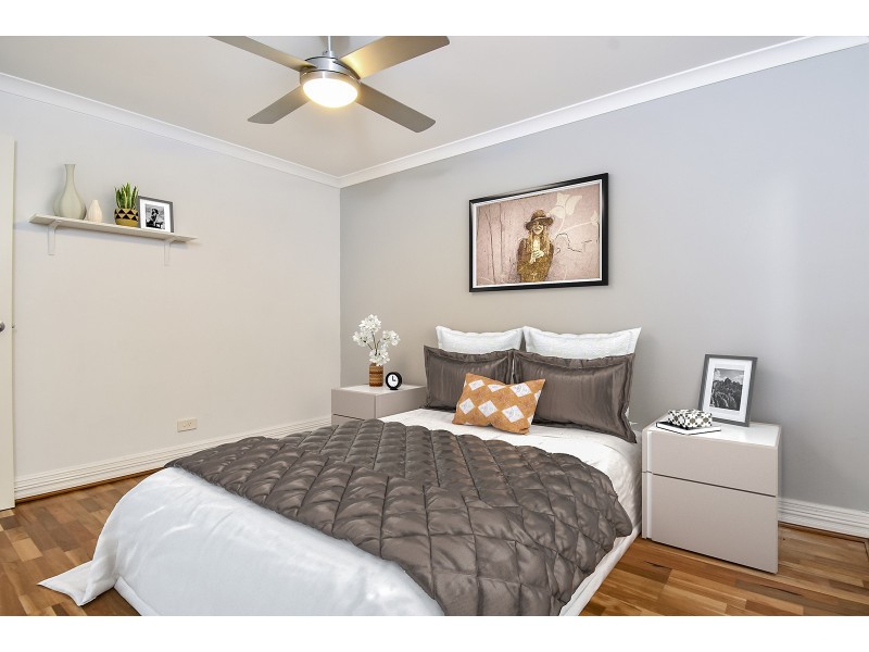 22 Willeroo Chase, Carramar WA 6031