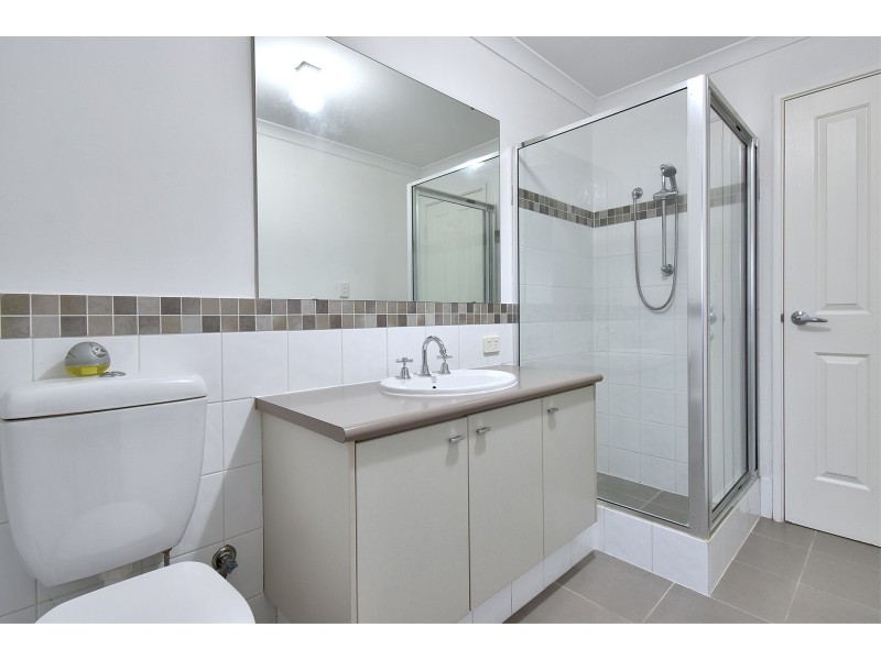 22 Willeroo Chase, Carramar WA 6031