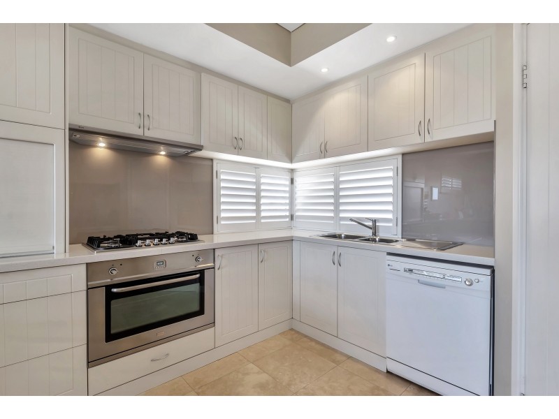 4A Ozone Court, Halls Head WA 6210