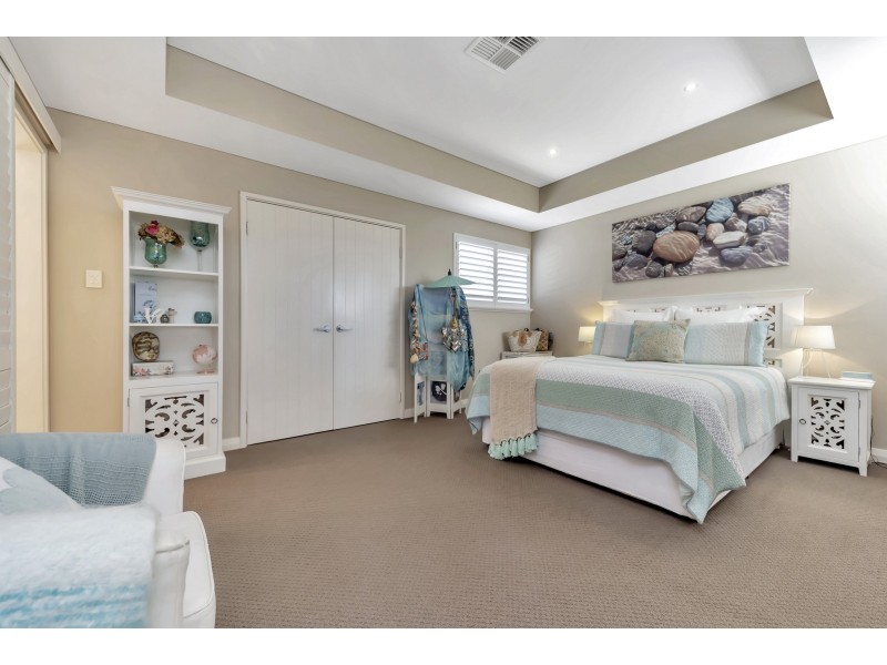 4A Ozone Court, Halls Head WA 6210