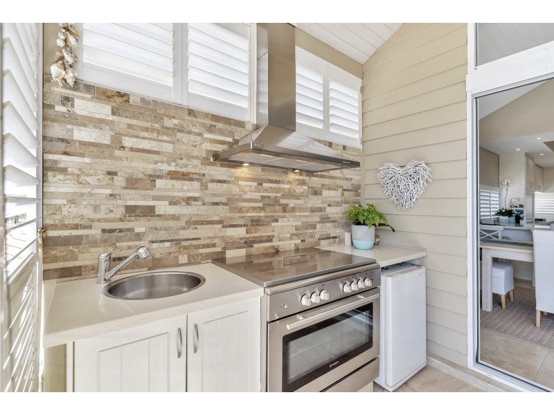 4A Ozone Court, Halls Head WA 6210