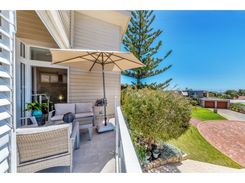 4A Ozone Court, Halls Head WA 6210