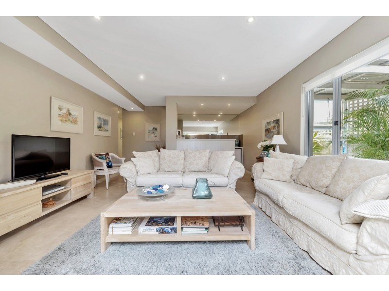 4A Ozone Court, Halls Head WA 6210