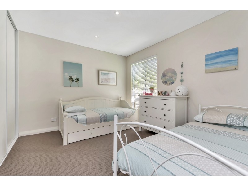 4A Ozone Court, Halls Head WA 6210