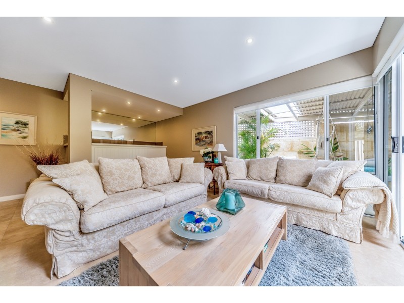 4A Ozone Court, Halls Head WA 6210