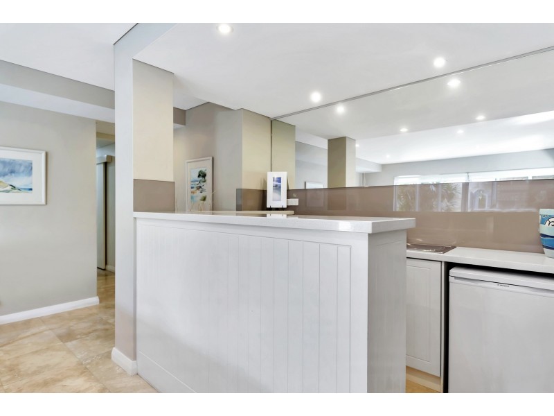 4A Ozone Court, Halls Head WA 6210