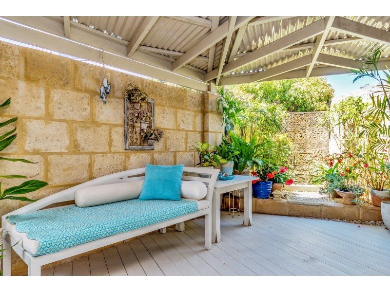 4A Ozone Court, Halls Head WA 6210