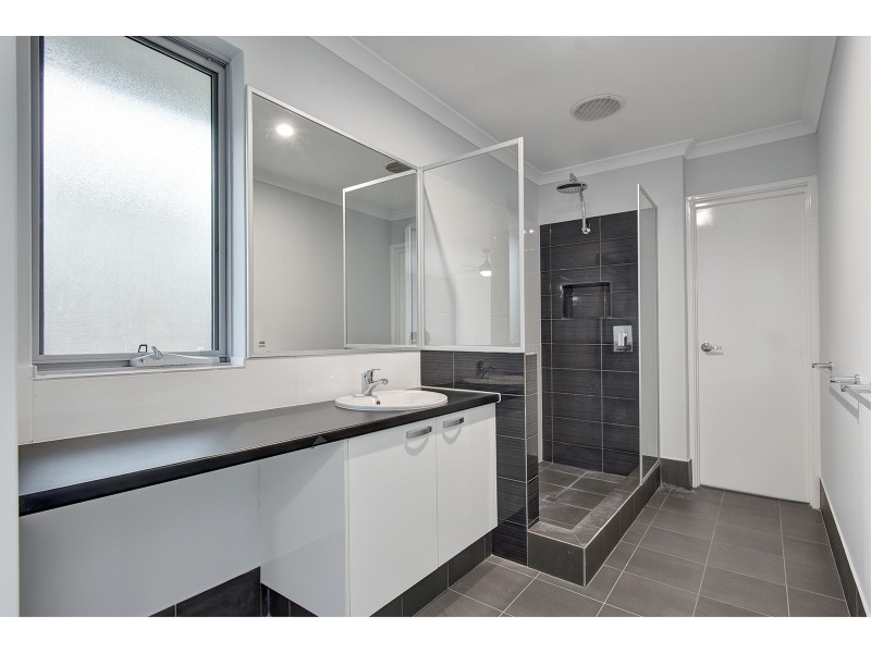 44 Fishbone Turn, Banksia Grove WA 6031
