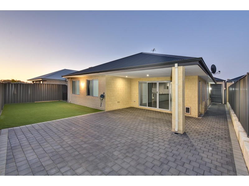 44 Fishbone Turn, Banksia Grove WA 6031