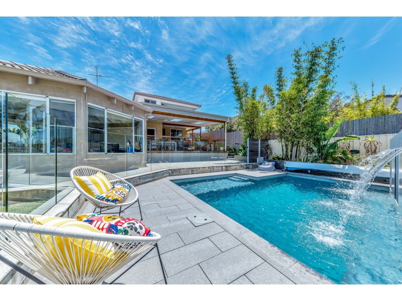 15 Carina Circle, Halls Head WA 6210