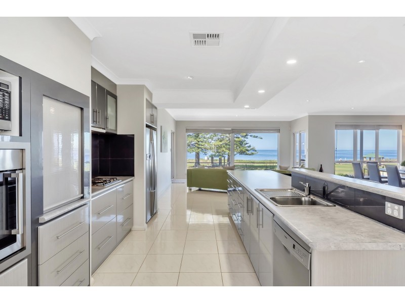 414 Safety Bay Road, Safety Bay WA 6169