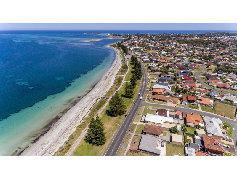 414 Safety Bay Road, Safety Bay WA 6169