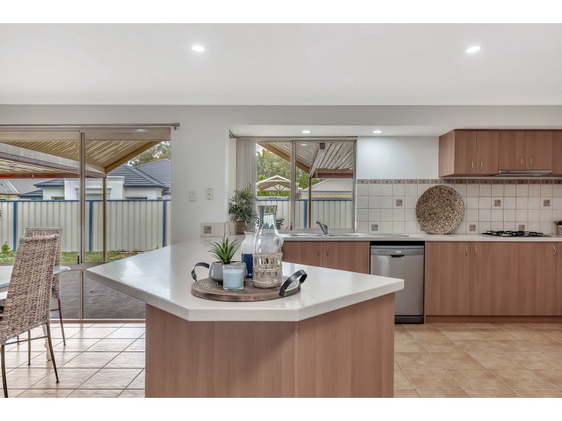 101 Meadow Springs Drive, Meadow Springs WA 6210