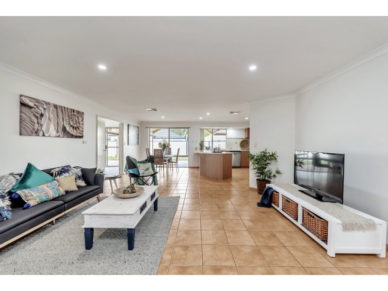 101 Meadow Springs Drive, Meadow Springs WA 6210