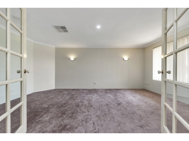 101 Meadow Springs Drive, Meadow Springs WA 6210