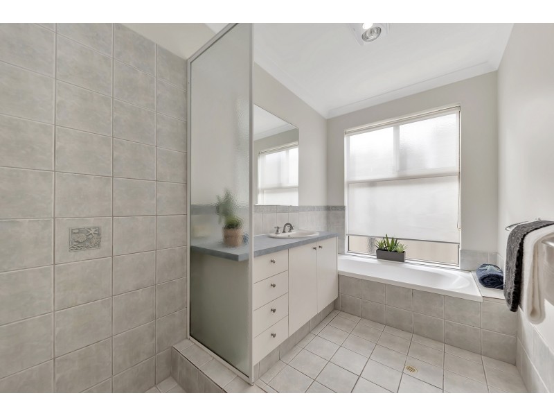 101 Meadow Springs Drive, Meadow Springs WA 6210
